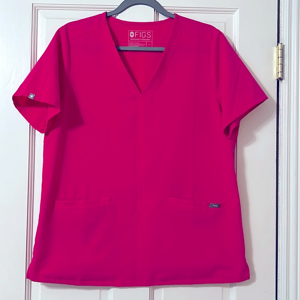 FIGS Casma 3 Pocket Top Large